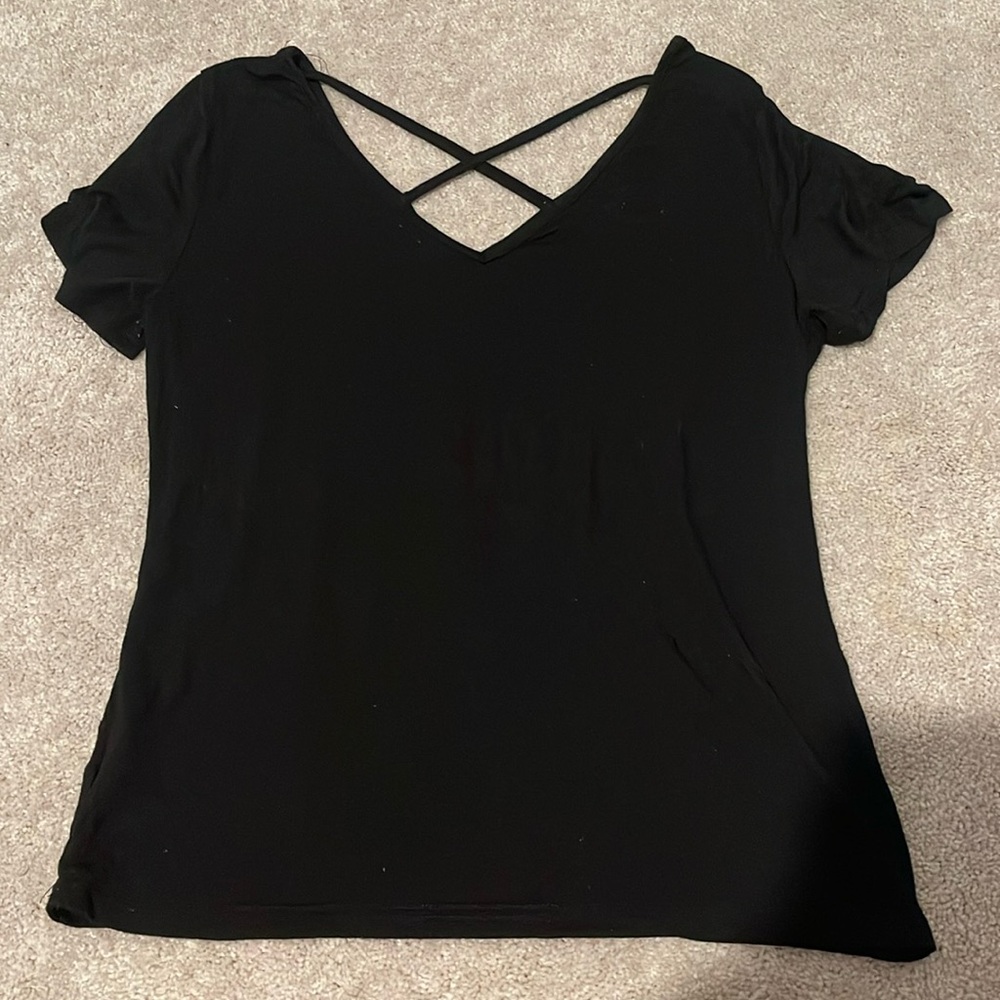 Black reversible criss cross neckline tshirt